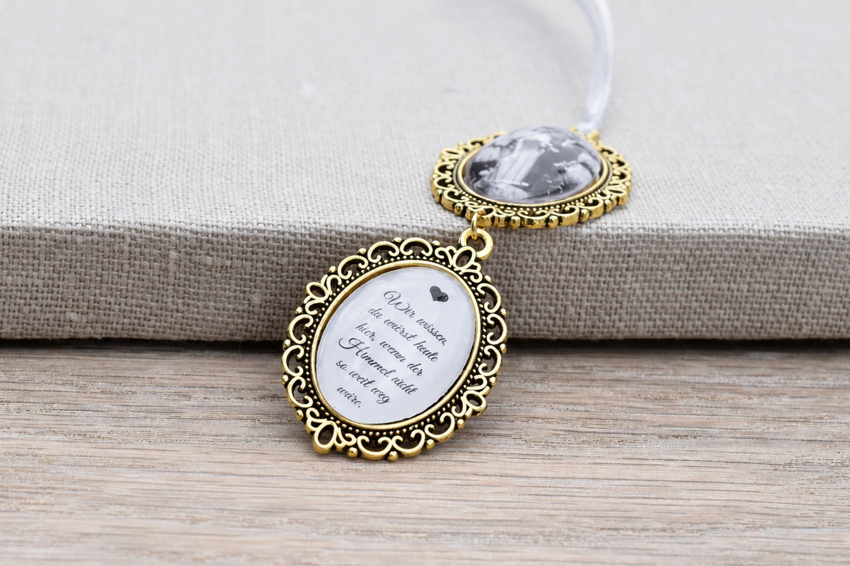 Filigranes Doppelmemorial als Kette